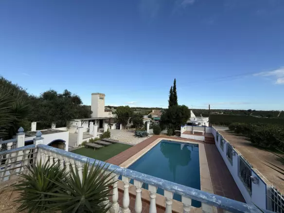 4-bedroom Country House In Pilar De La Horadada, Spain (145 M²)