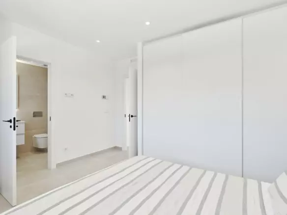 3-bedroom Villa In Orihuela, Spain (140 M²)