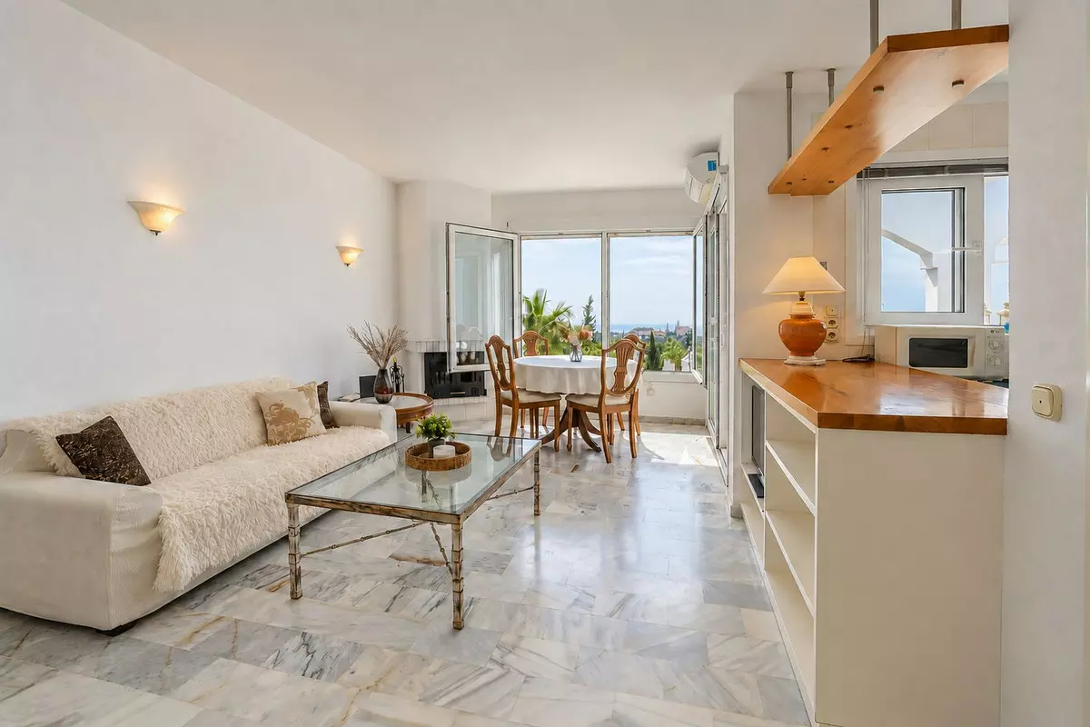 2-bedroom Apartment In Marbella, Spain (62 M²)