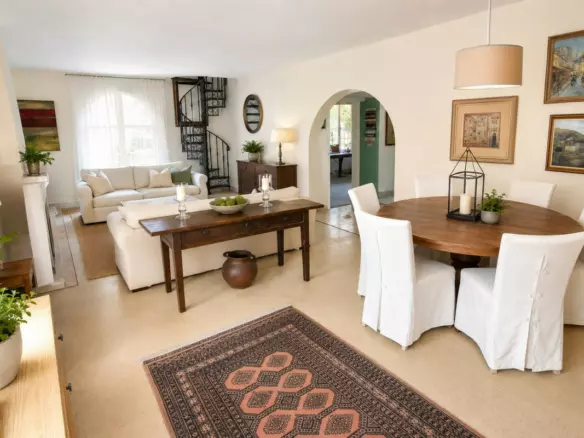 3-bedroom Villa In Marbella, Spain (209 M²)