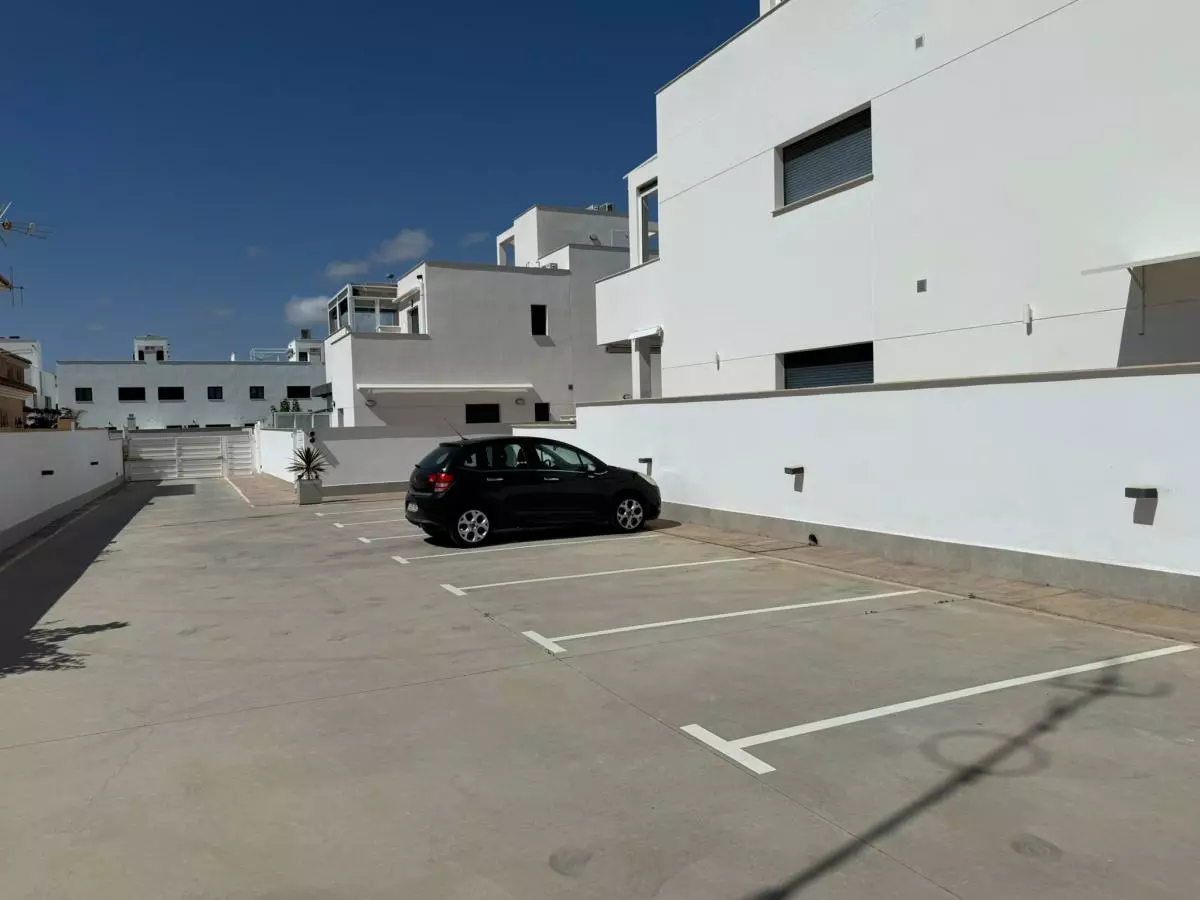 3-bedroom Apartment In Pilar De La Horadada, Spain