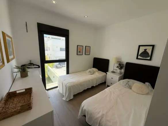 3-bedroom Apartment In Pilar De La Horadada, Spain