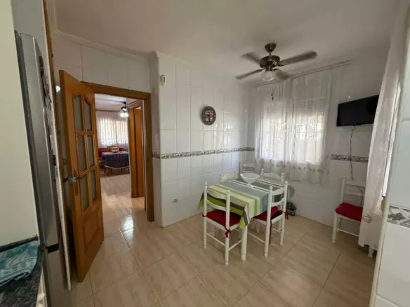 4-bedroom Townhouse In Pilar De La Horadada, Spain (122 M²)