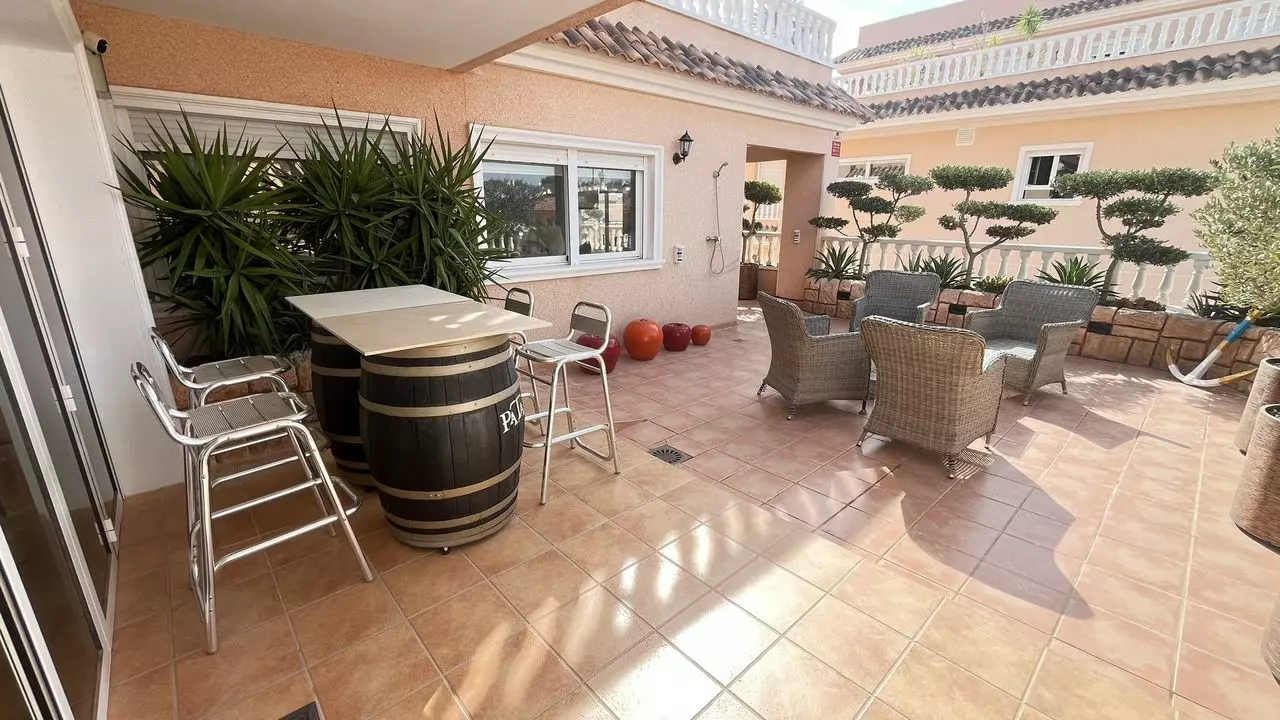 3-bedroom Apartment In Orihuela Costa, Spain (114 M²)