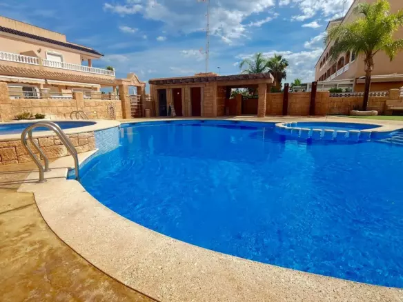 3-bedroom Apartment In Orihuela Costa, Spain (114 M²)