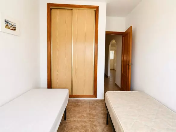 3-bedroom Apartment In Orihuela Costa, Spain (52 M²)