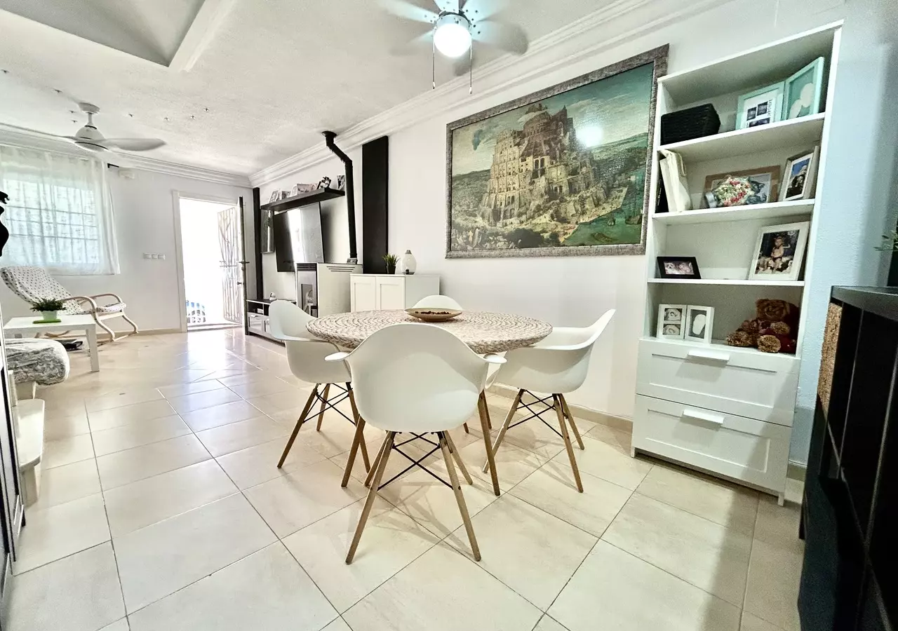 4-bedroom Town House In Formentera Del Segura, Spain (207 M²)