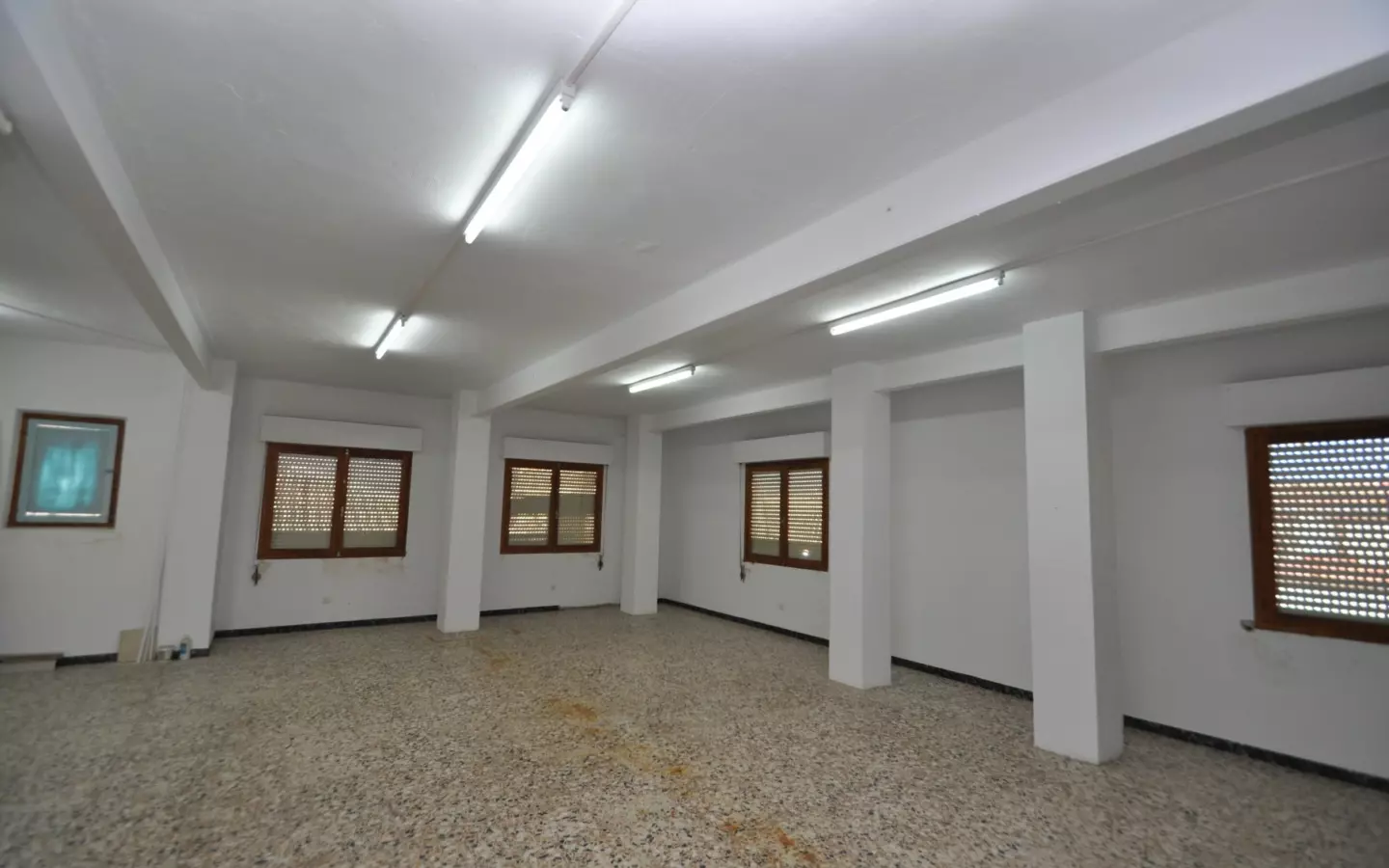 5-bedroom Apartment In Pinoso, Spain (220 M²)