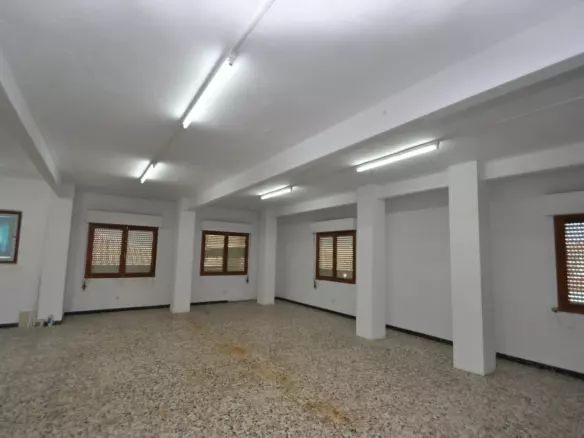 5-bedroom Apartment In Pinoso, Spain (220 M²)