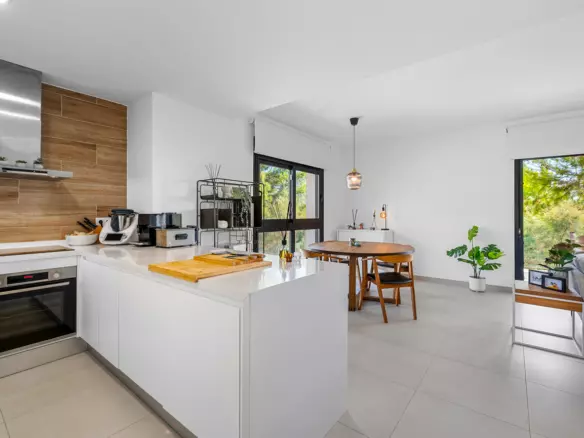 3-bedroom Apartment In Pilar De La Horadada, Spain (95 M²)