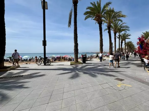 3-bedroom Apartment In Torrevieja, Spain (99 M²)