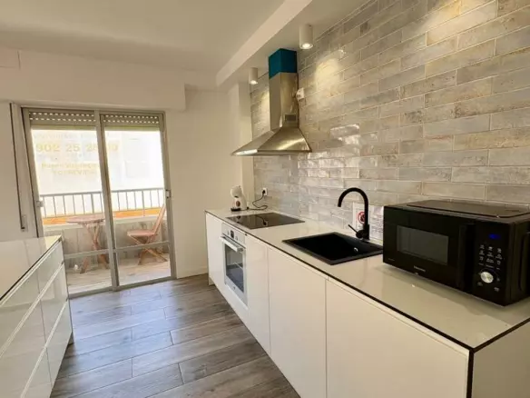 3-bedroom Apartment In Torrevieja, Spain (99 M²)