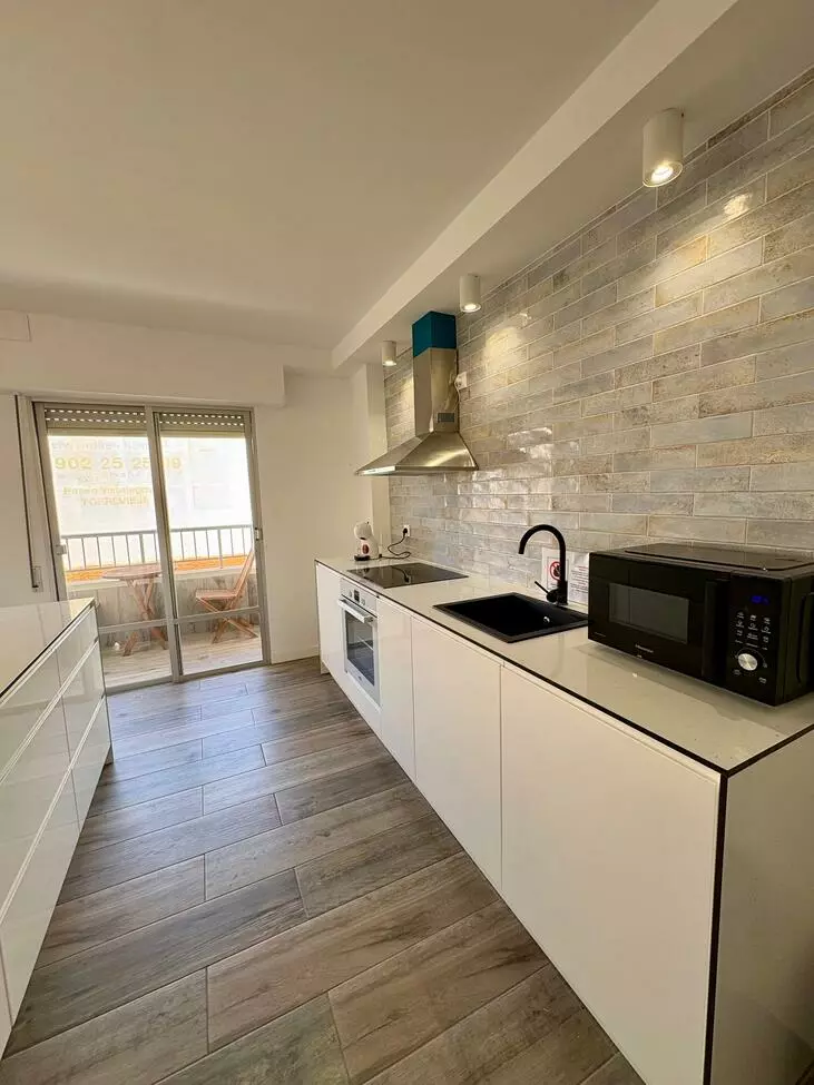 3-bedroom Apartment In Torrevieja, Spain (99 M²)