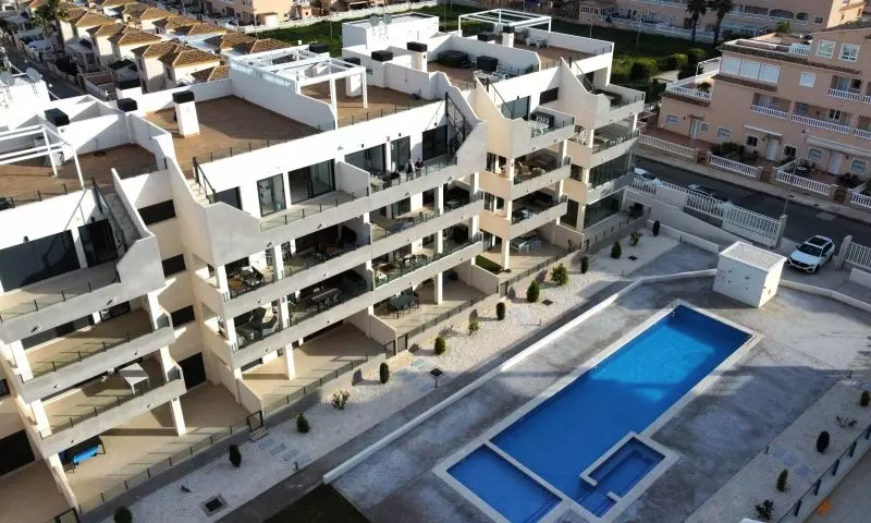 3-bedroom Apartment In Orihuela Costa, Spain (140 M²)