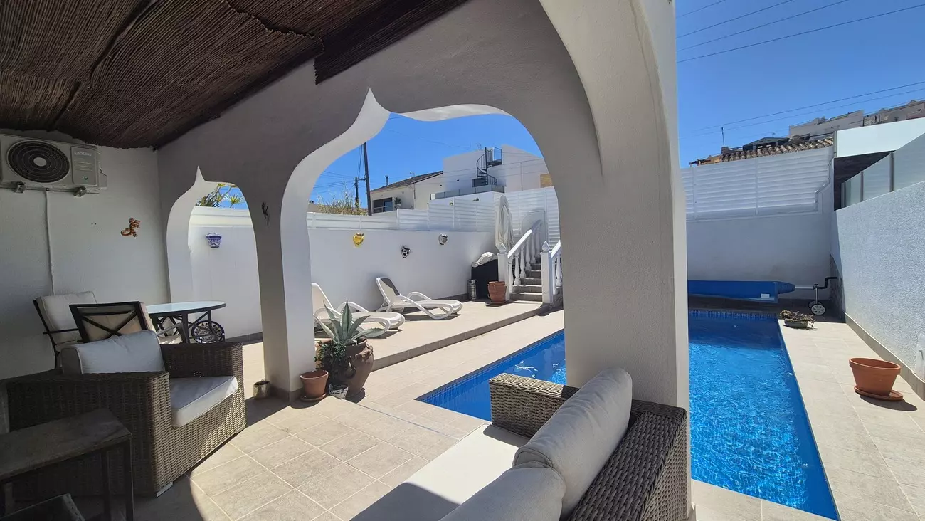 2-bedroom Semi In Villamartin, Spain (72 M²)