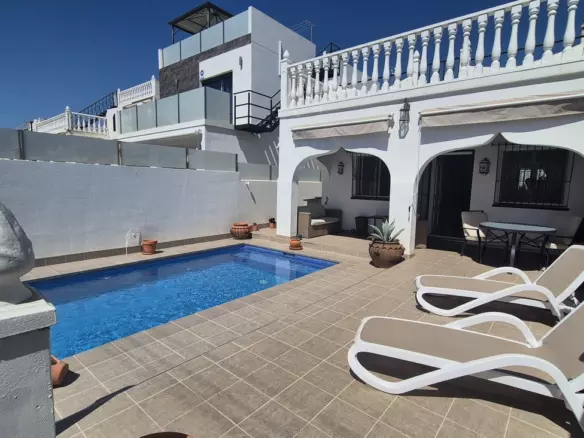 2-bedroom Semi In Villamartin, Spain (72 M²)