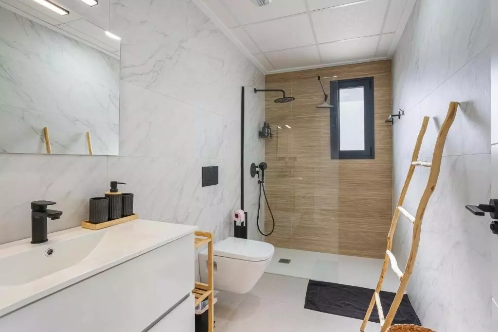 3-bedroom Detached Villa In Dolores, Spain (150 M²)