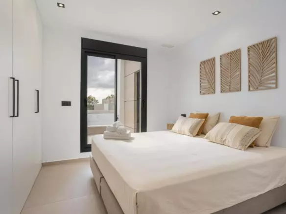 3-bedroom Detached Villa In Dolores, Spain (150 M²)