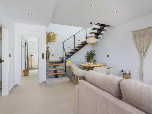 3-bedroom Detached Villa In Dolores, Spain (150 M²)