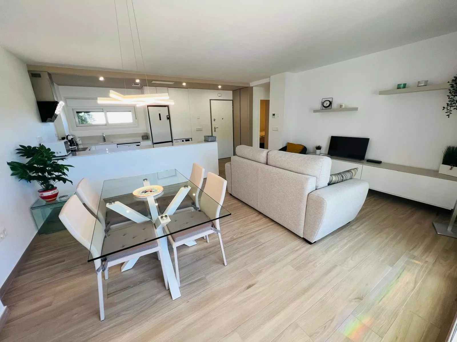 d6a75a323d37a86a75a323d37a9-39f3b1 2-bedroom Apartment In Orihuela, Spain (82 M²)