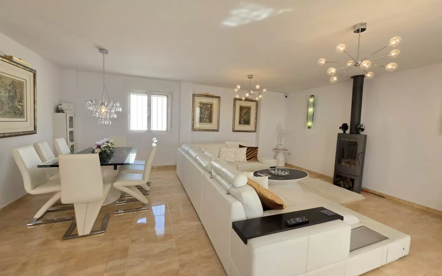 3-bedroom Villa In Pinoso, Spain (263 M²)