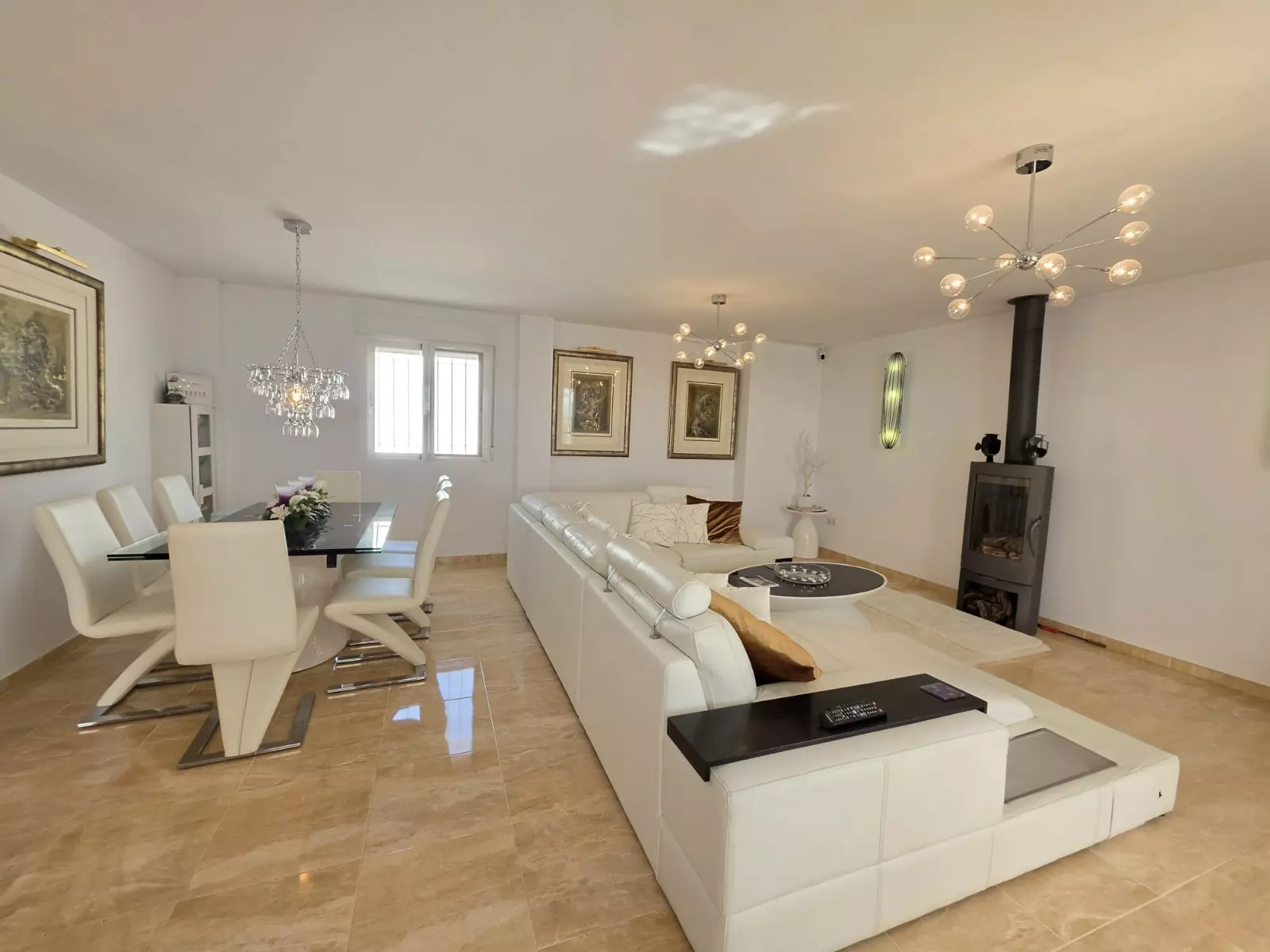 3-bedroom Villa In Pinoso, Spain (263 M²)