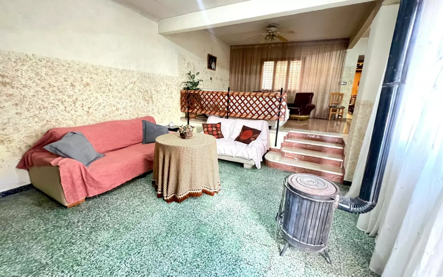 6-bedroom Town House In Pinoso, Spain (260 M²)