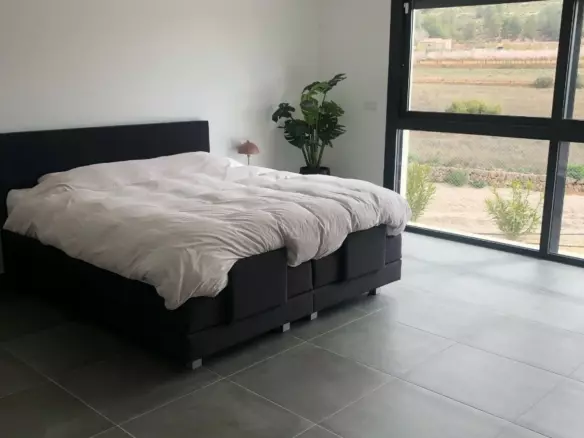 5-bedroom Villa In Pinoso, Spain (247 M²)