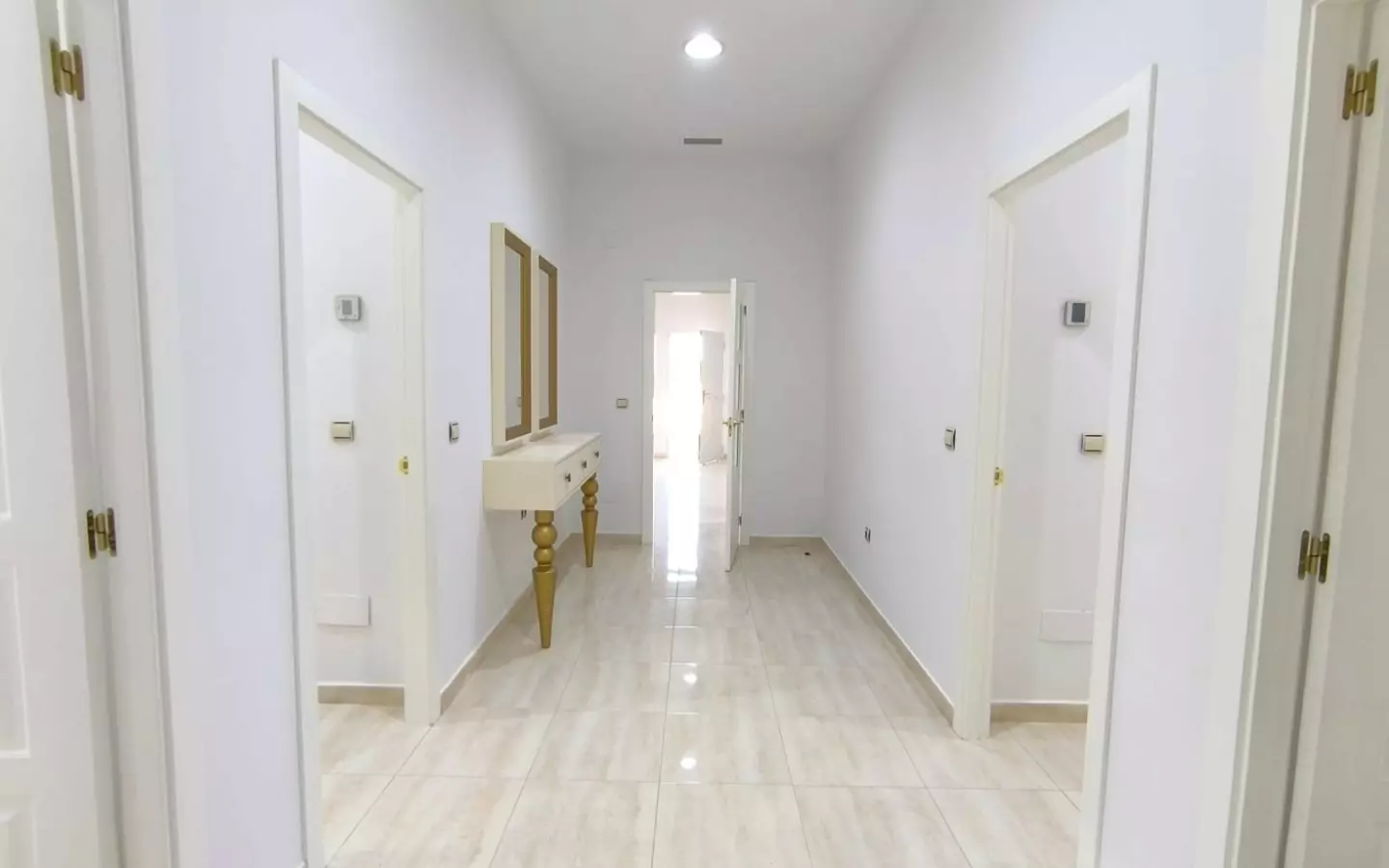 4-bedroom Villa In Pinoso, Spain (209 M²)