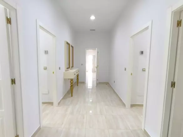 4-bedroom Villa In Pinoso, Spain (209 M²)