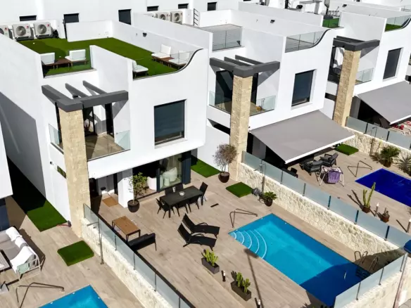 4-bedroom Villa In Orihuela Costa, Spain (190 M²)