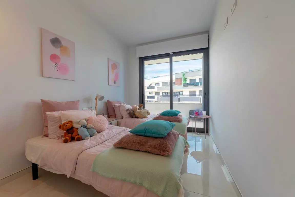 3-bedroom Apartment In Orihuela Costa, Spain (99 M²)