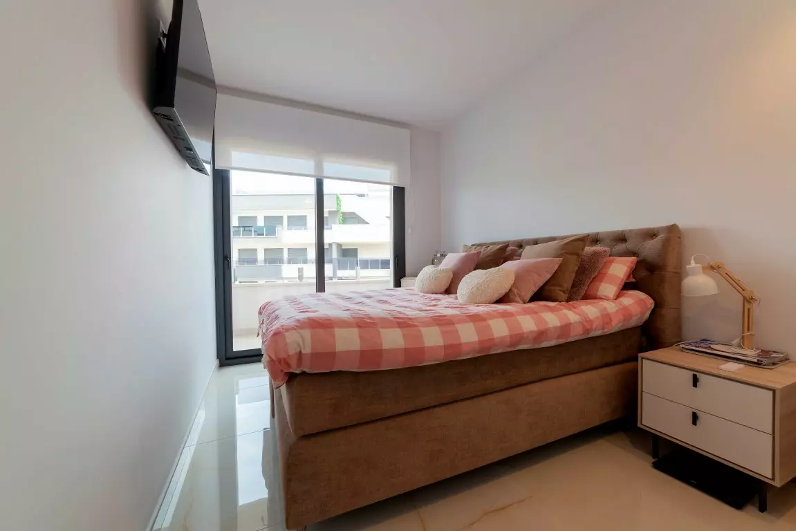 3-bedroom Apartment In Orihuela Costa, Spain (99 M²)