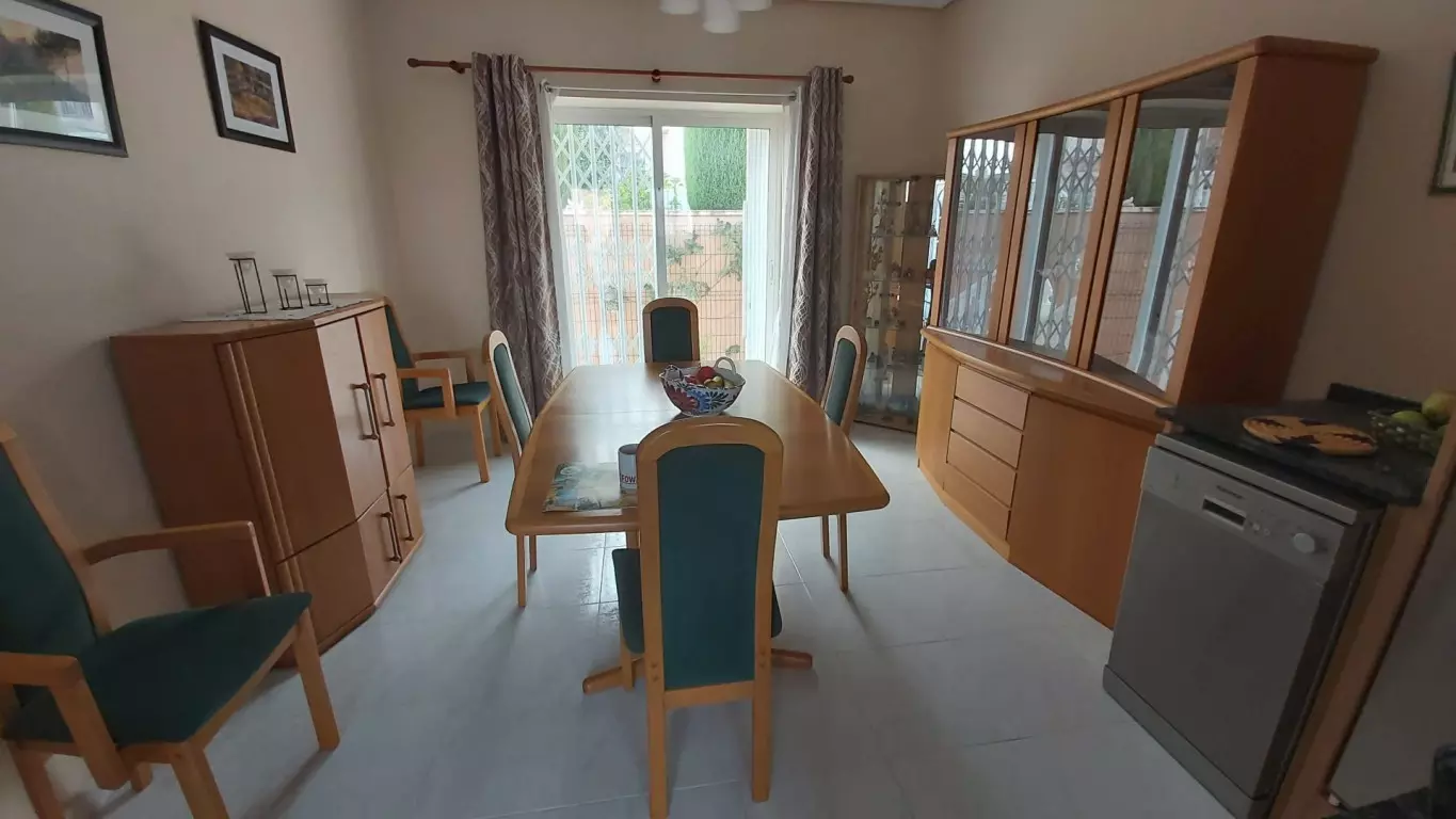 2-bedroom Villa In Benijofar, Spain (118 M²)