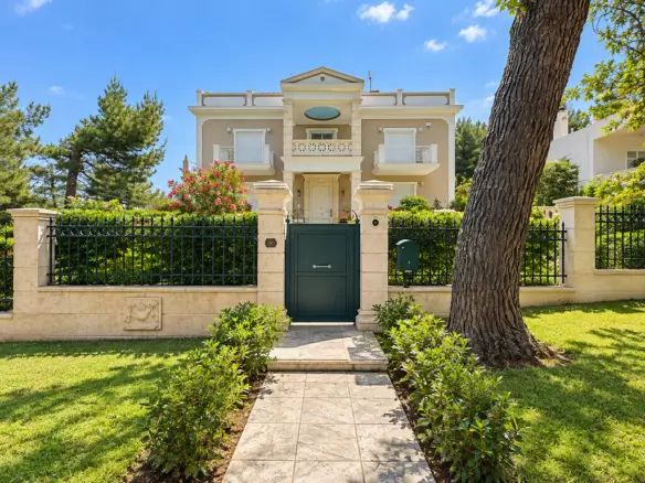 5-bedroom Villa In Dionisos, Greece (420 M²)