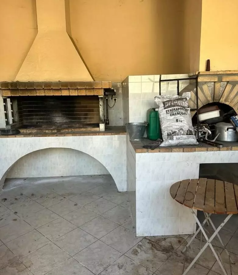 6-bedroom Detached House In Com. Malakasa, Greece (370 M²)