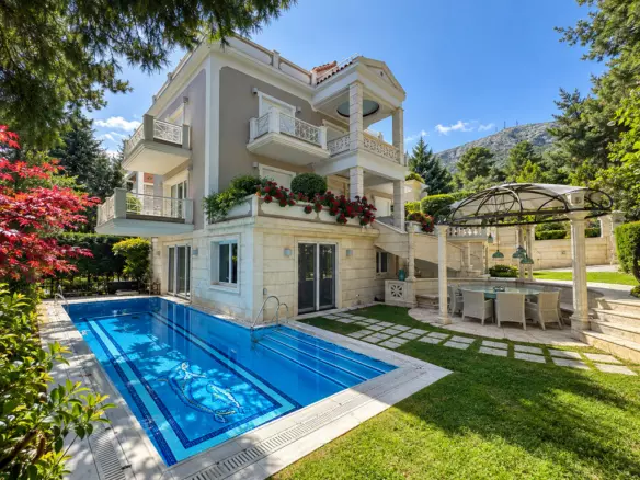 5-bedroom Villa In Dionisos, Greece (420 M²)
