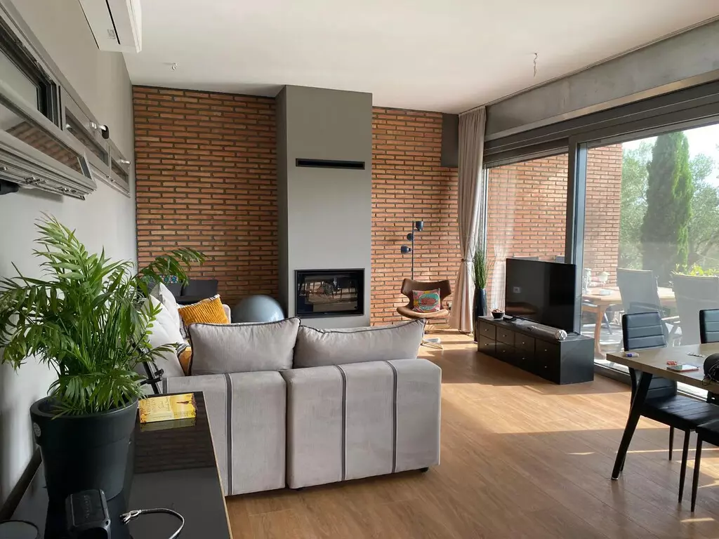 2-bedroom Detached House In Epanomi, Greece (100 M²)