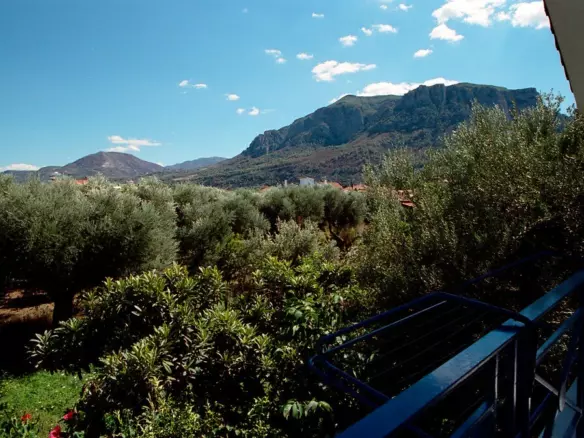 5-bedroom Detached House In Diakopto, Greece (225 M²)