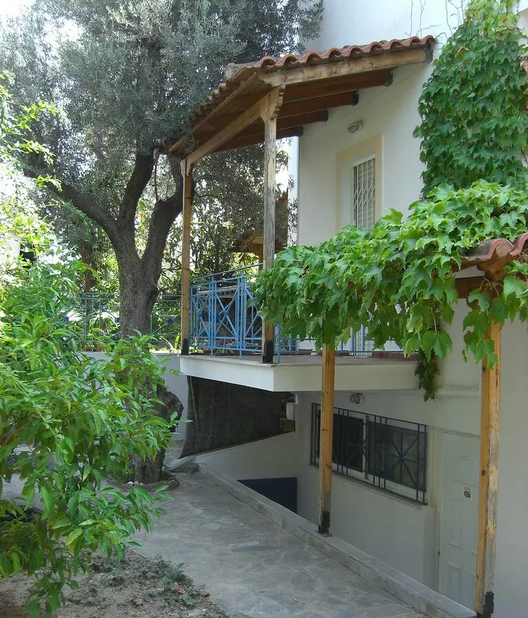 5-bedroom Detached House In Diakopto, Greece (225 M²)