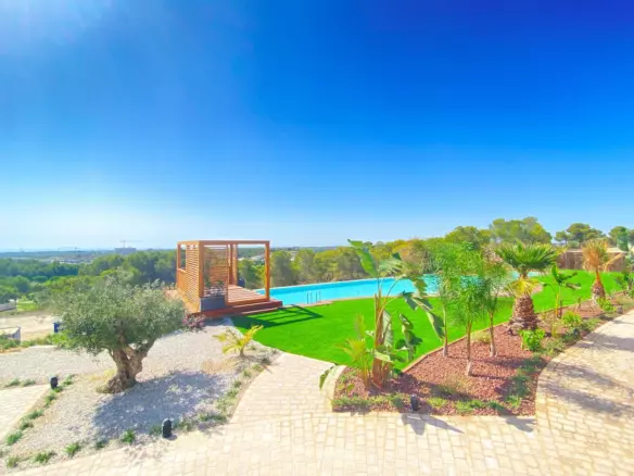 2-bedroom Apartment In Orihuela, Spain (100 M²)