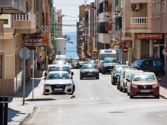 2-bedroom Apartment In Torrevieja, Spain (79 M²)