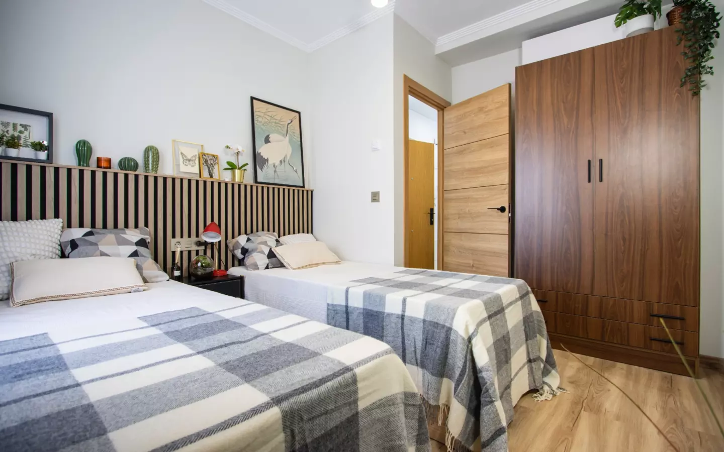 2-bedroom Apartment In Torrevieja, Spain (79 M²)