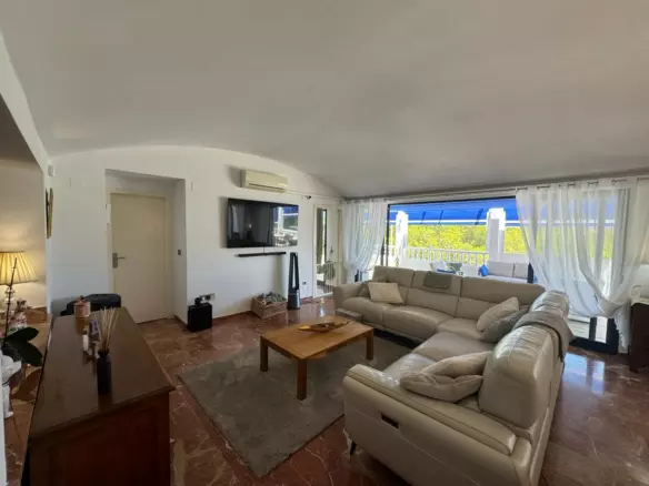 3-bedroom Apartment In Orihuela Costa, Spain