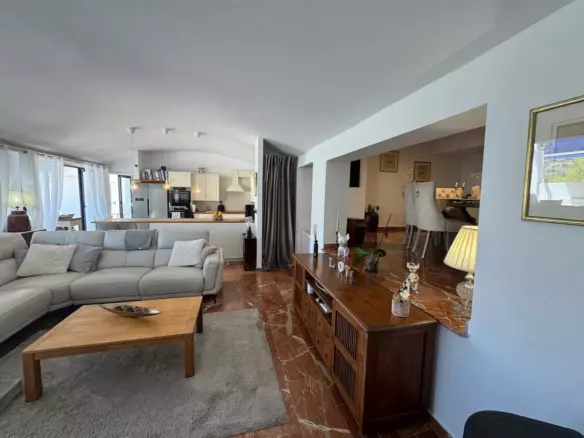 3-bedroom Apartment In Orihuela Costa, Spain
