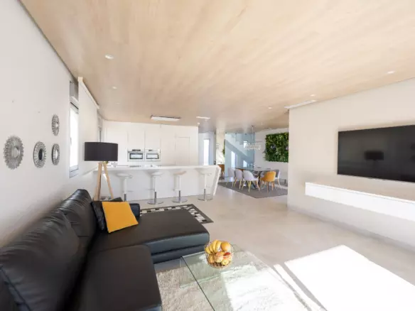 4-bedroom Villa In Orihuela Costa, Spain (302 M²)