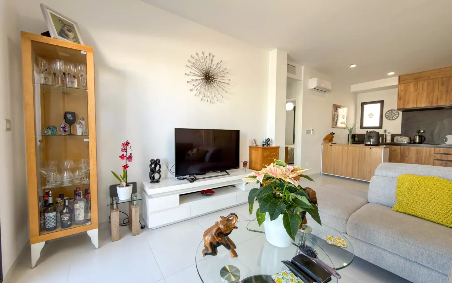2-bedroom Property In San Miguel De Salinas, Spain (151 M²)