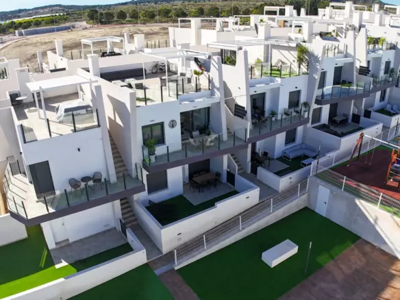 2-bedroom Property In San Miguel De Salinas, Spain (151 M²)