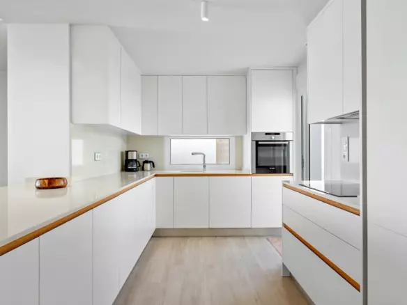 3-bedroom Villa In San Miguel De Salinas, Spain (104 M²)