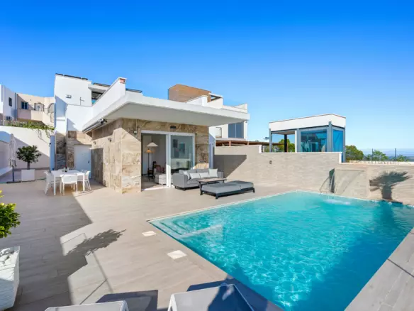 3-bedroom Villa In San Miguel De Salinas, Spain (104 M²)